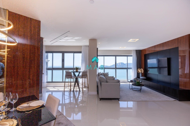 Apartamento com 4 Quartos à Venda, 218 m² em Centro - Balneário Camboriú
