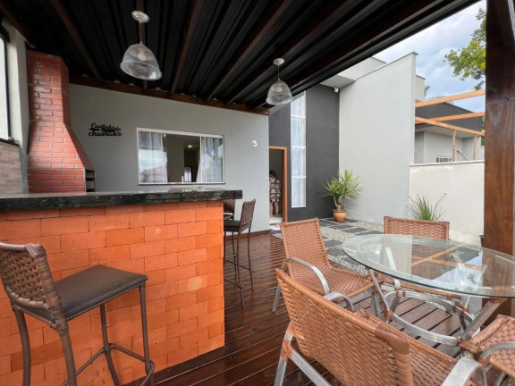 Imagem Casa com 2 Quartos à Venda, 80 m² em Costeira - Balneário Barra Do Sul Imagem Casa com 2 Quartos à Venda, 80 m² em Costeira - Balneário Barra Do Sul