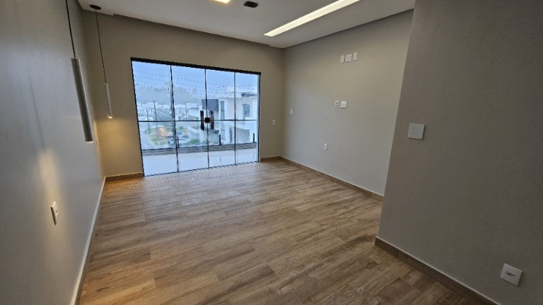 Imagem Casa com 4 Quartos à Venda, 241 m² em Ponta Negra - Manaus Imagem Casa com 4 Quartos à Venda, 241 m² em Ponta Negra - Manaus