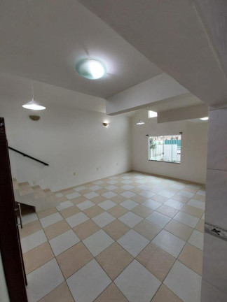 Imagem Casa com 2 Quartos à Venda, 90 m² em São João Do Rio Vermelho - Florianópolis
