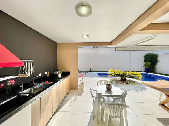 Imagem Casa com 4 Quartos à Venda, 316 m² em Moinho Velho - Cotia Imagem Casa com 4 Quartos à Venda, 316 m² em Moinho Velho - Cotia