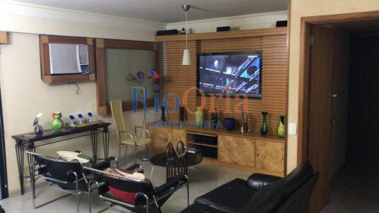 Imagem Apartamento com 4 Quartos à Venda, 138 m² em Barra Da Tijuca - Rio De Janeiro