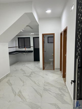 Imagem Imóvel com 2 Quartos à Venda, 48 m² em Maracanã - Praia Grande Imagem Imóvel com 2 Quartos à Venda, 48 m² em Maracanã - Praia Grande