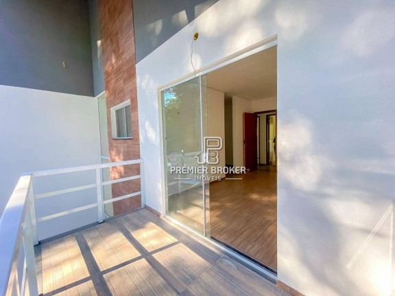 Imagem Casa com 4 Quartos à Venda, 216 m² em Granja Guarani - Teresópolis