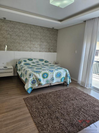 Imagem Sobrado com 3 Quartos à Venda, 295 m² em Bucarein - Joinville Imagem Sobrado com 3 Quartos à Venda, 295 m² em Bucarein - Joinville