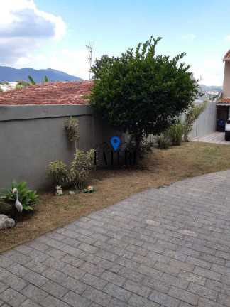Imagem Casa com 3 Quartos à Venda, 403 m² em Jardim Do Lago - Atibaia Imagem Casa com 3 Quartos à Venda, 403 m² em Jardim Do Lago - Atibaia
