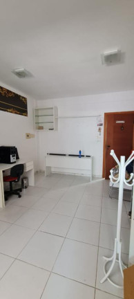 Imóvel Comercial à Venda, 32 m² em Centro - Lauro De Freitas