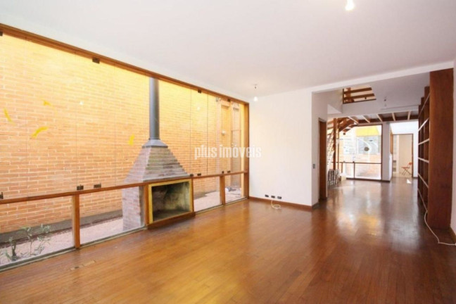 Casa com 2 Quartos à Venda, 230 m² em Jardim Paulistano - São Paulo