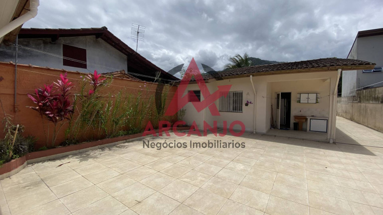 Imagem Casa com 2 Quartos à Venda, 350 m² em Centro - Ubatuba