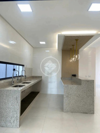 Imagem Casa com 3 Quartos à Venda, 180 m² em Residencial Porto Seguro - Goiânia Imagem Casa com 3 Quartos à Venda, 180 m² em Residencial Porto Seguro - Goiânia