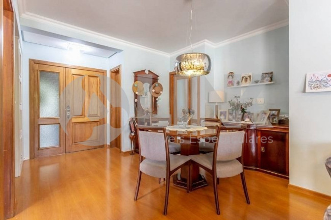 Imagem Apartamento com 3 Quartos à Venda, 146 m² em Petrópolis - Porto Alegre Imagem Apartamento com 3 Quartos à Venda, 146 m² em Petrópolis - Porto Alegre