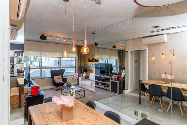 Imagem Apartamento com 2 Quartos à Venda,  em Jardim Das Acácias - São Paulo