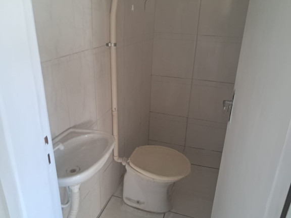 Imagem Casa com 1 Quarto à Venda, em Campo Grande - Rio De Janeiro Imagem Casa com 1 Quarto à Venda, em Campo Grande - Rio De Janeiro