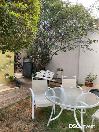 Imagem Casa com 4 Quartos à Venda, 220 m² em Vila Nova Conceição - São Paulo Imagem Casa com 4 Quartos à Venda, 220 m² em Vila Nova Conceição - São Paulo