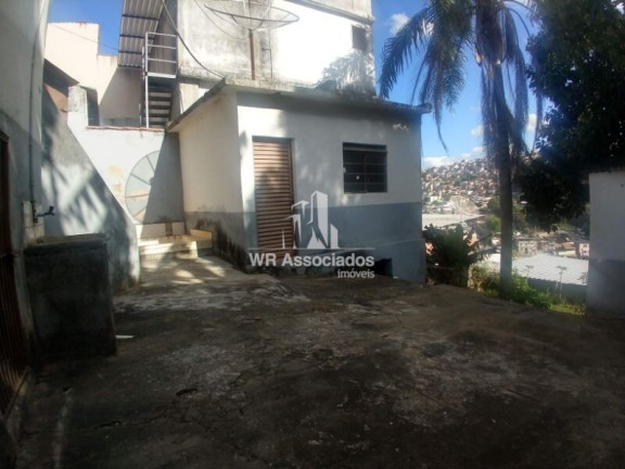 Imagem Casa com 3 Quartos à Venda, 234 m² Imagem Casa com 3 Quartos à Venda, 234 m²