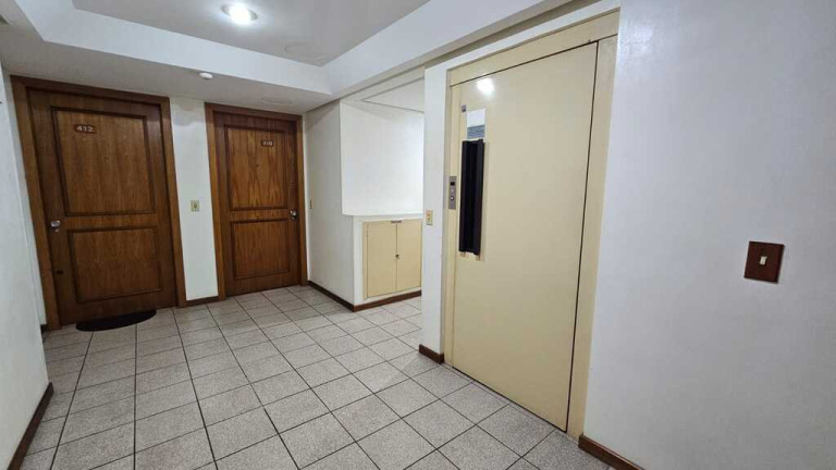 Imagem Imóvel com 2 Quartos à Venda,  em Passo Da Areia - Porto Alegre