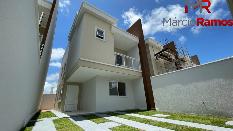 Imagem Casa com 4 Quartos à Venda, 127 m² em Centro - Eusébio Imagem Casa com 4 Quartos à Venda, 127 m² em Centro - Eusébio