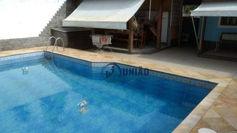 Imagem Casa com 4 Quartos à Venda, 320 m² em Itaipu - Niterói Imagem Casa com 4 Quartos à Venda, 320 m² em Itaipu - Niterói