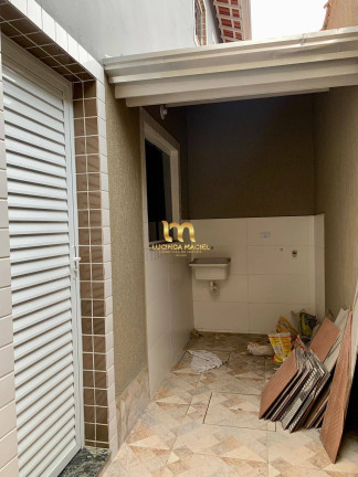 Imagem Casa de Condomínio com 2 Quartos à Venda, 50 m² em Maracanã - Praia Grande Imagem Casa de Condomínio com 2 Quartos à Venda, 50 m² em Maracanã - Praia Grande