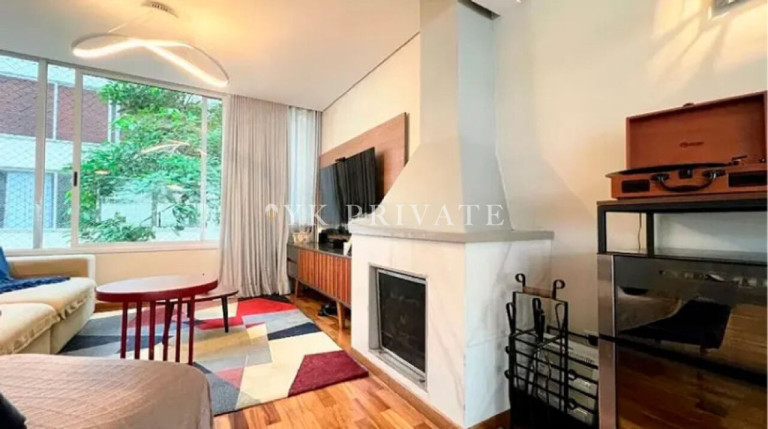 Imagem Casa de Condomínio com 3 Quartos à Venda, 249 m² em Vila Romana - São Paulo