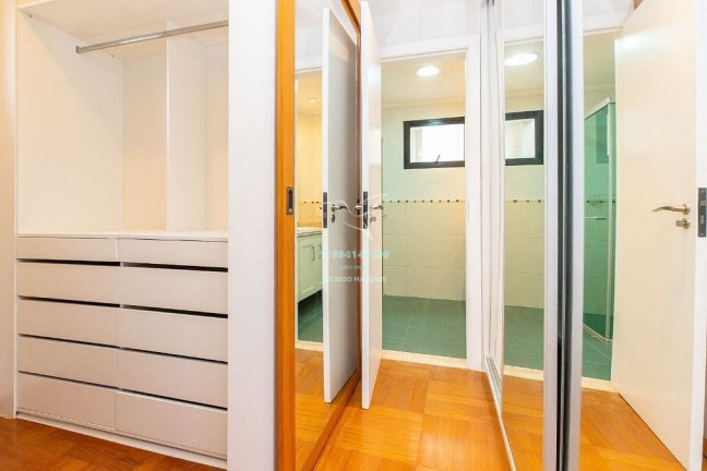 Imagem Apartamento com 3 Quartos à Venda, 205 m² em Itaim Bibi - São Paulo