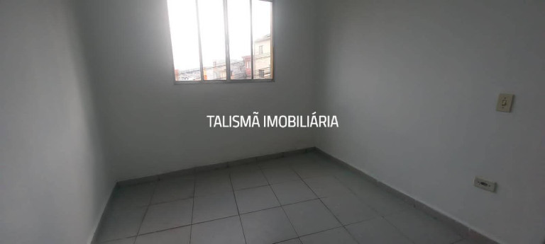 Imagem Casa com 2 Quartos à Venda, 530 m² em Vila Iasi - Taboão Da Serra