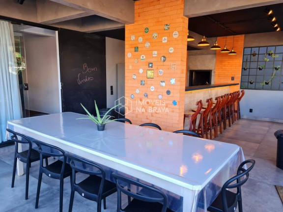 Imagem Casa com 4 Quartos para Alugar, 250 m² em Praia Brava - Itajaí Imagem Casa com 4 Quartos para Alugar, 250 m² em Praia Brava - Itajaí