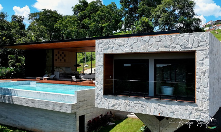 Casa de Condomínio com 4 Quartos à Venda, 486 m² em Residencial Aldeia Do Vale - Goiânia