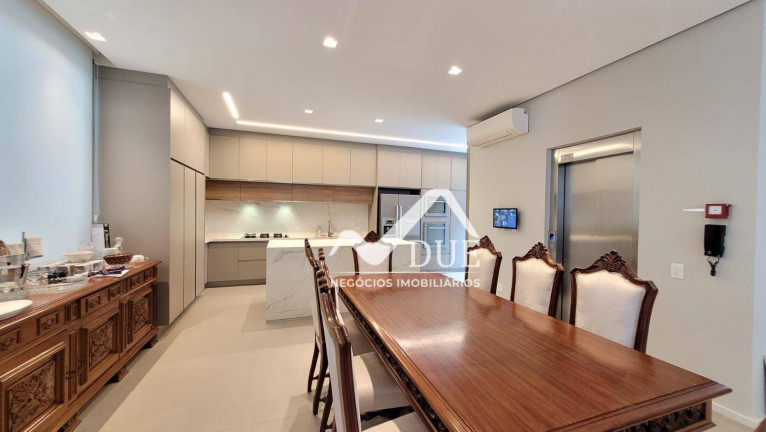 Imagem Casa com 4 Quartos à Venda, 376 m² em Ponta Da Praia - Santos Imagem Casa com 4 Quartos à Venda, 376 m² em Ponta Da Praia - Santos