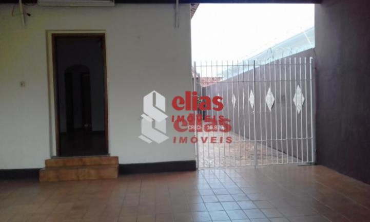 Casa com 4 Quartos à Venda, 250 m² em Centro - Bauru