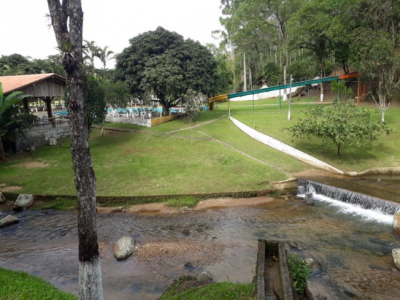 Imagem Chácara com 5 Quartos à Venda, 300 m² em Oliveira - Tijucas