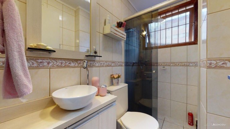 Imagem Imóvel com 1 Quarto à Venda, 35 m² em Petrópolis - Porto Alegre Imagem Imóvel com 1 Quarto à Venda, 35 m² em Petrópolis - Porto Alegre