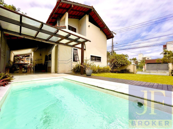 Imagem Casa com 3 Quartos à Venda, 300 m² em Canasvieiras - Florianópolis Imagem Casa com 3 Quartos à Venda, 300 m² em Canasvieiras - Florianópolis