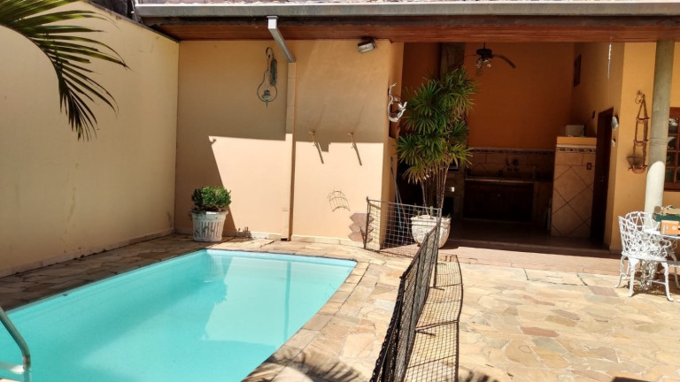 Imagem Casa com 4 Quartos à Venda, 300 m² em Jardim Independência - Taubaté Imagem Casa com 4 Quartos à Venda, 300 m² em Jardim Independência - Taubaté