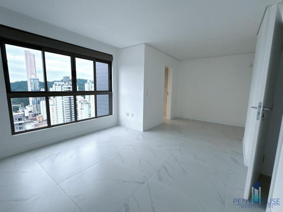 Imagem Cobertura com 5 Quartos à Venda, 321 m² em Pioneiros - Balneário Camboriú