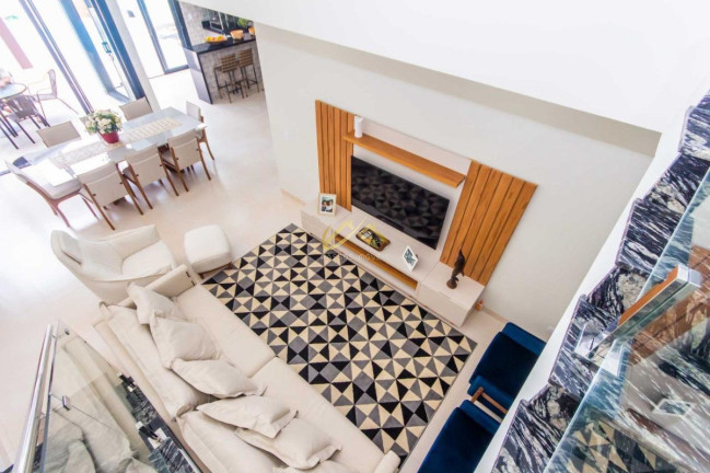 Imagem Casa com 4 Quartos à Venda, 450 m² em Praia Grande - Ubatuba Imagem Casa com 4 Quartos à Venda, 450 m² em Praia Grande - Ubatuba