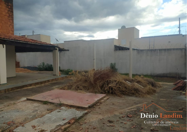 Imagem Casa com 3 Quartos à Venda, 150 m² em Planalto - Montes Claros