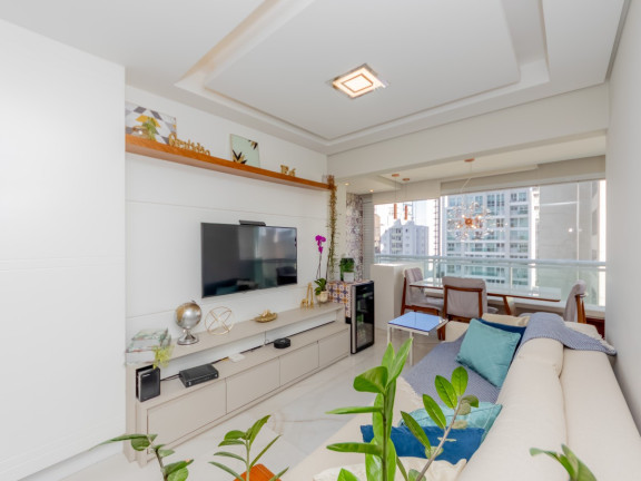 Apartamento com 2 Quartos à Venda, 74 m² em Aclimação - São Paulo