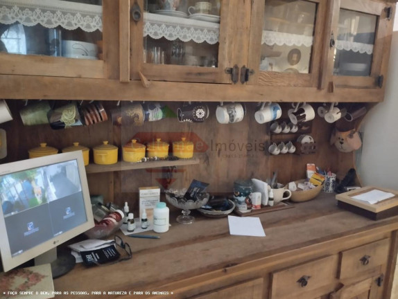 Imagem Casa com 4 Quartos à Venda, 191 m² em Centro - Taubaté Imagem Casa com 4 Quartos à Venda, 191 m² em Centro - Taubaté