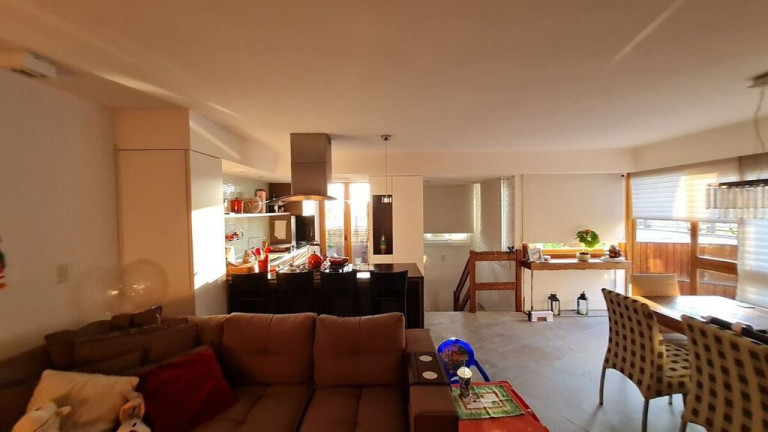 Imagem Cobertura com 3 Quartos à Venda, 197 m² em Petrópolis - Porto Alegre Imagem Cobertura com 3 Quartos à Venda, 197 m² em Petrópolis - Porto Alegre