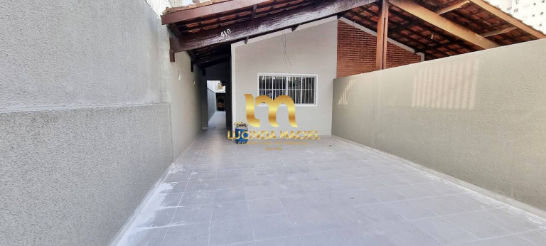 Casa com 2 Quartos à Venda, 70 m² em Tupi - Praia Grande