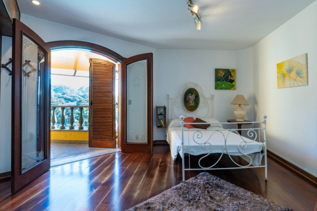 Imagem Casa com 6 Quartos à Venda, 1.224 m² em Condomínio Iolanda - Taboão Da Serra