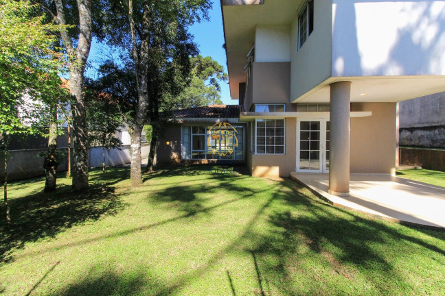 Casa de Condomínio com 4 Quartos à Venda, 671 m² em Santa Cândida - Curitiba