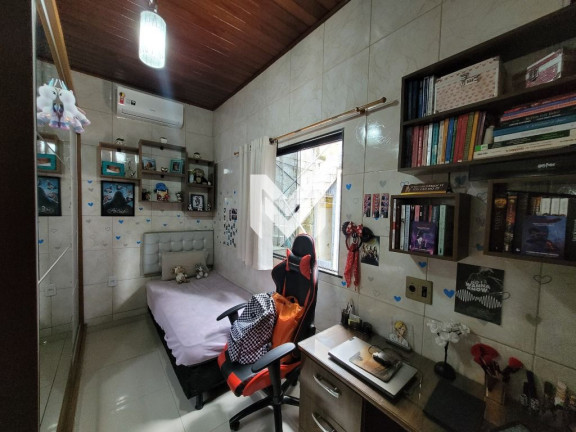 Imagem Casa com 5 Quartos à Venda, 300 m² em Maracangalha - Belém Imagem Casa com 5 Quartos à Venda, 300 m² em Maracangalha - Belém