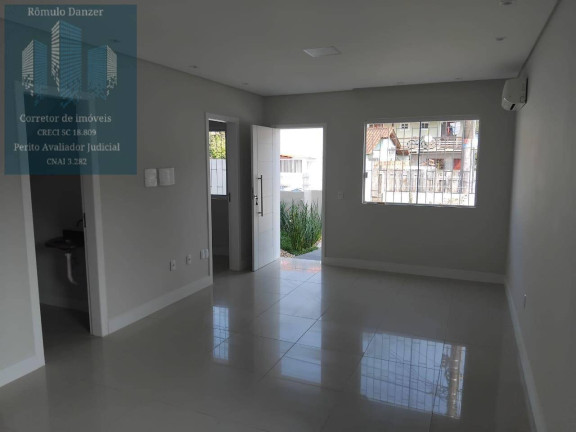 Imagem Casa com 3 Quartos à Venda, 82 m² em Vargem Do Bom Jesus - Florianópolis Imagem Casa com 3 Quartos à Venda, 82 m² em Vargem Do Bom Jesus - Florianópolis