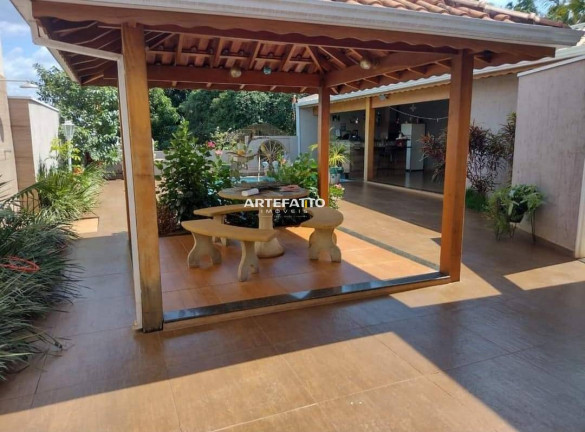 Imagem Casa com 3 Quartos à Venda, 450 m² Imagem Casa com 3 Quartos à Venda, 450 m²