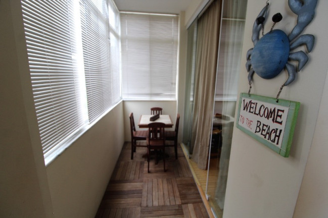 Imagem Apartamento com 3 Quartos à Venda, 110 m² em Leme - Rio De Janeiro Imagem Apartamento com 3 Quartos à Venda, 110 m² em Leme - Rio De Janeiro