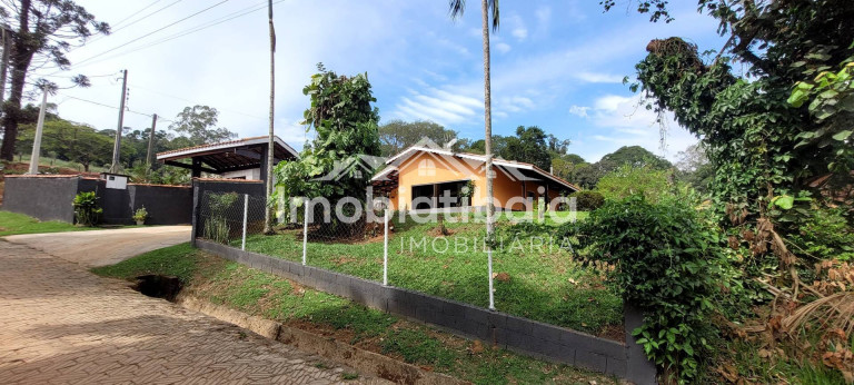 Imagem Chácara com 3 Quartos à Venda, 1.600 m² em Centro - Piracaia