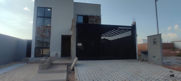 Imagem Casa com 3 Quartos à Venda, 183 m² em Vale Quem Tem - Teresina Imagem Casa com 3 Quartos à Venda, 183 m² em Vale Quem Tem - Teresina
