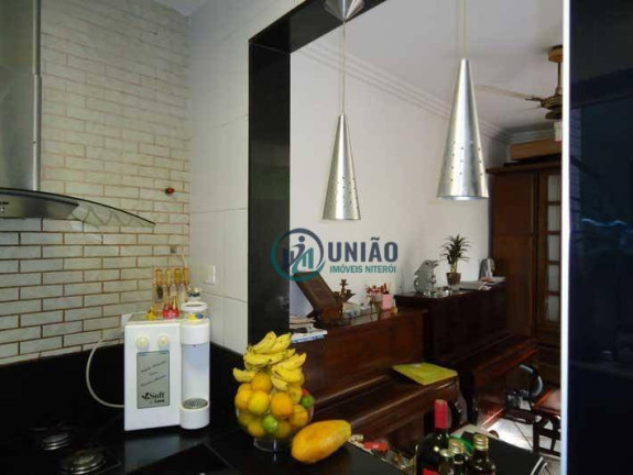 Imagem Casa com 3 Quartos à Venda, 213 m² em São Domingos - Niterói